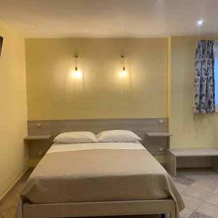 Vittoria Aparthotel 4*