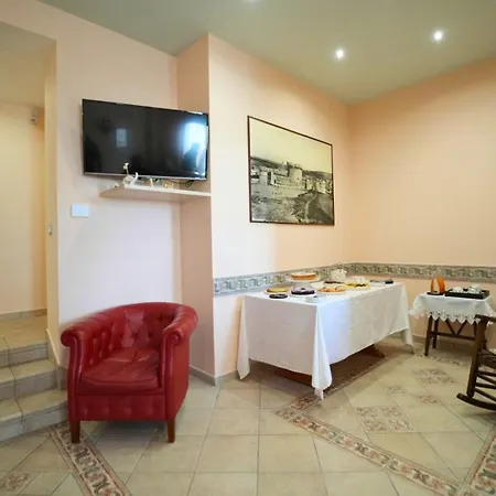 Vittoria Aparthotel