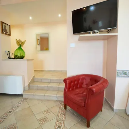 Vittoria 4*