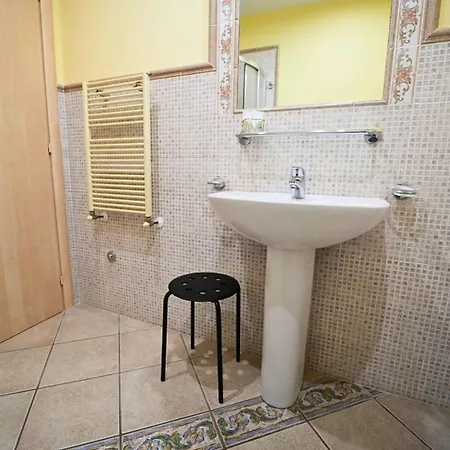 Vittoria Aparthotel 4*